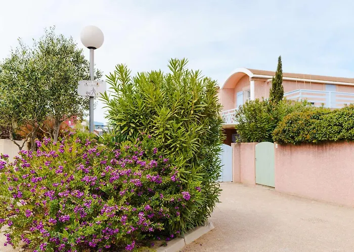 Villa Pavillon 3 Pieces Avec Terrasse A - 4 Couchages, Animaux Admis, Parking Prive - Fr-1-409-31 *