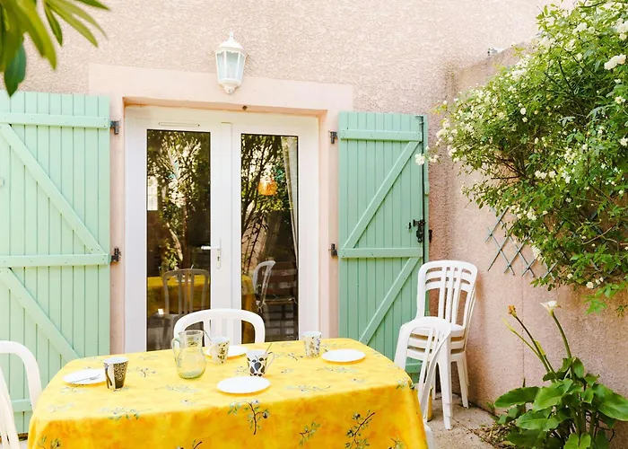 Pavillon 3 Pieces Avec Terrasse A - 4 Couchages, Animaux Admis, Parking Prive - Fr-1-409-31 * Gruissan