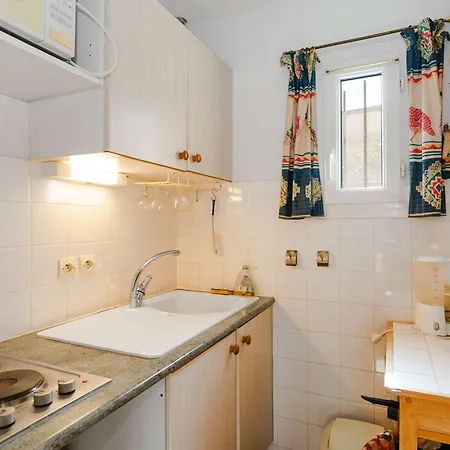 Villa Pavillon 3 Pieces Avec Terrasse A - 4 Couchages, Animaux Admis, Parking Prive - Fr-1-409-31 *