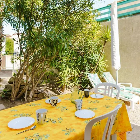 Villa Pavillon 3 Pieces Avec Terrasse A - 4 Couchages, Animaux Admis, Parking Prive - Fr-1-409-31 *